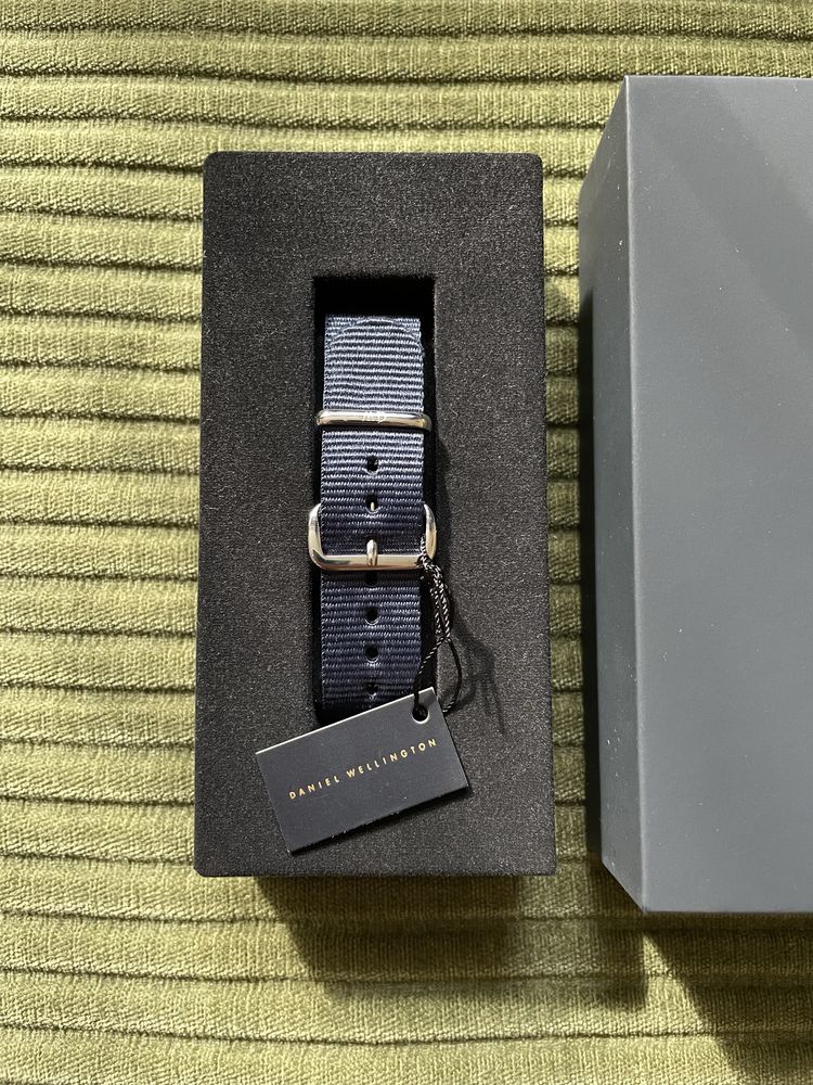 Zegarek Daniel Wellington Classic Bayswater Srebrny 36mm