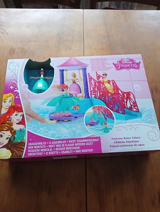 Wodny pałac księżniczek Disneya/ do wody/Ariel/Bella/ zamek/ lalka