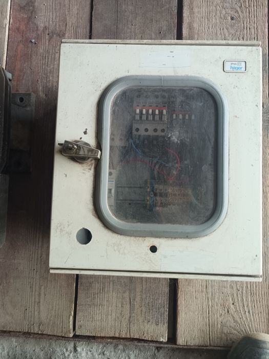 Silnik elektryczny 5,5 kw ze skrzynka rozruch praca