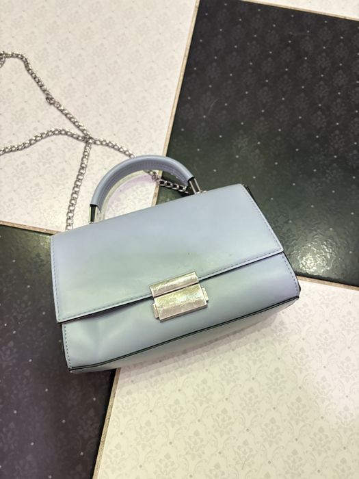 Гарна сумка сіроголубого кольору