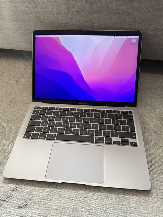 Apple Macbook air m1
