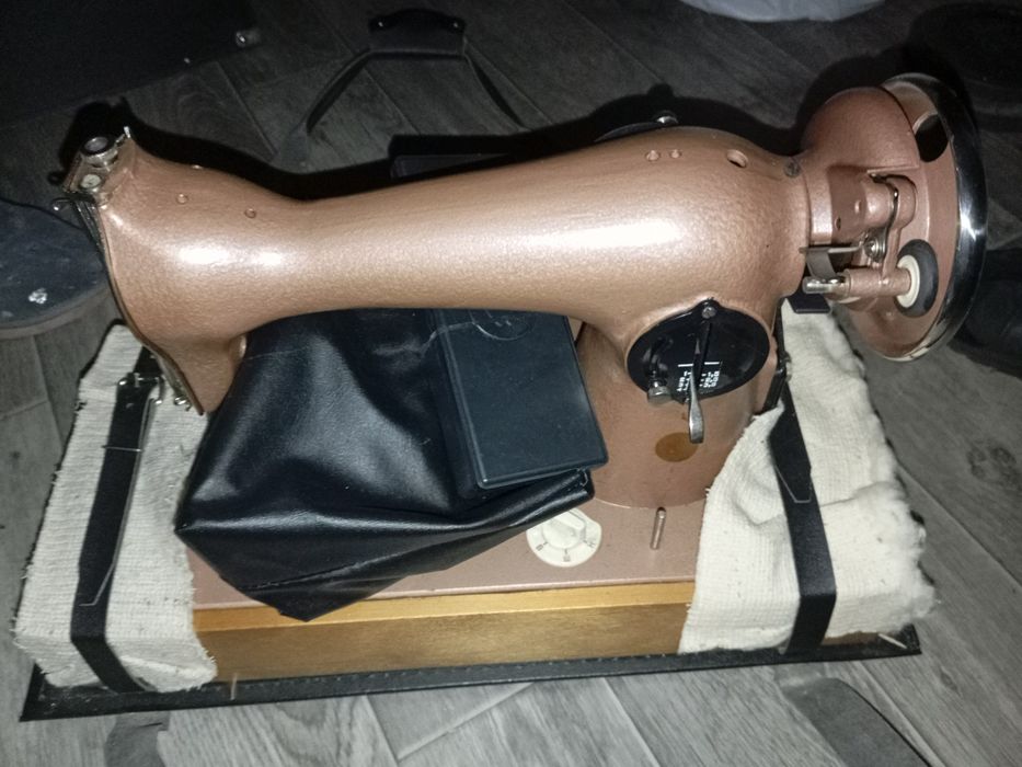 Швейная машинка Aspa tur!Состояние полностью новое!