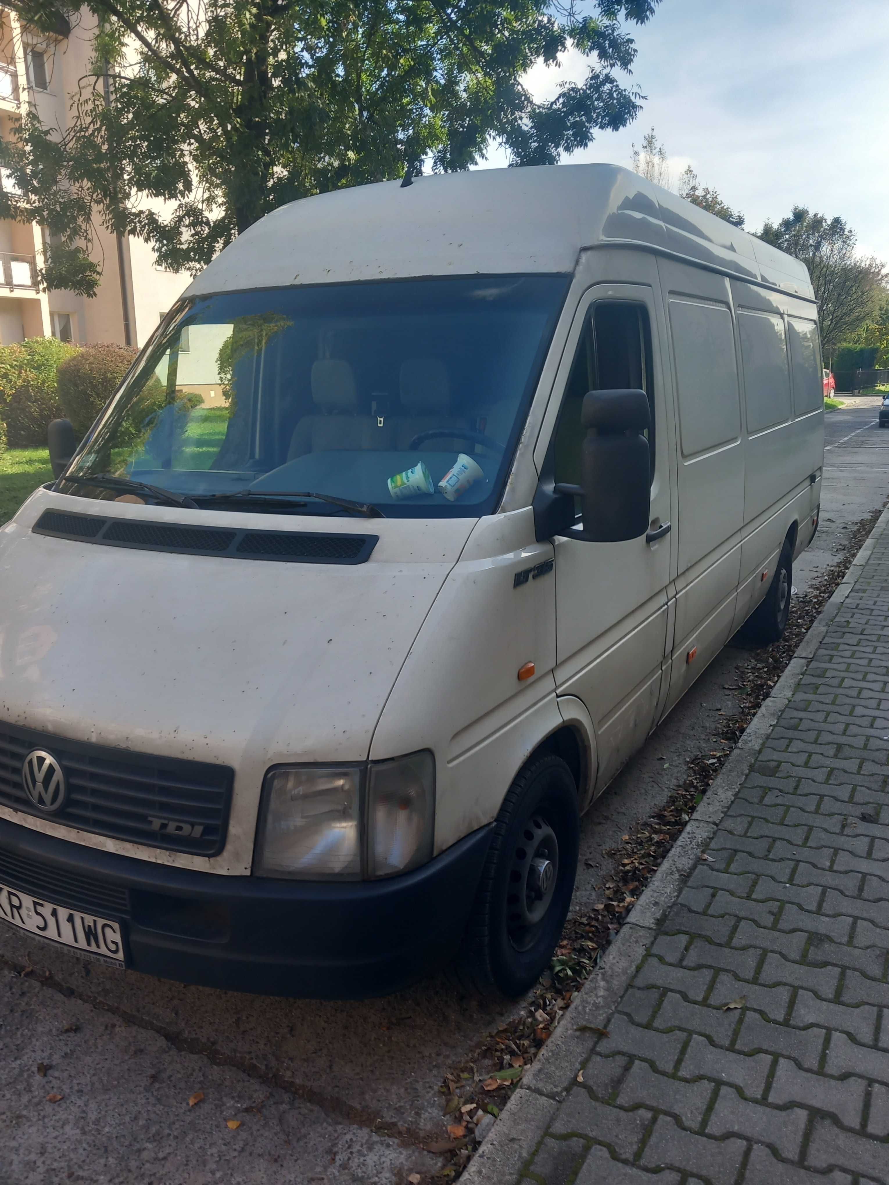 Przeprowadzki/ Usługi transportowe