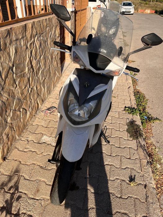 Vendo scooter 125 com mudanças de filtro de gasolina, oll ext…