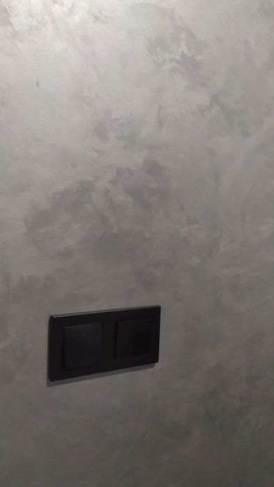 Нанесення декоративної штукатурки