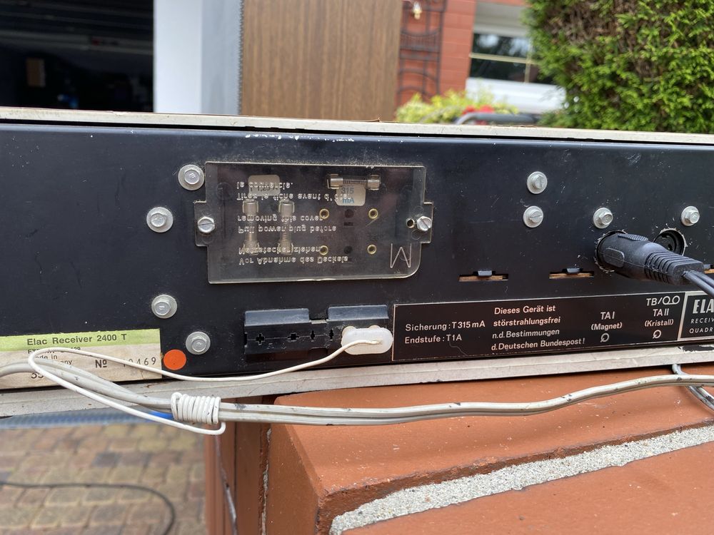 Amplituner Elac 2400