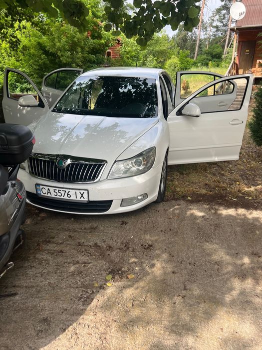 Шкода Octavia  1.6 TDI
