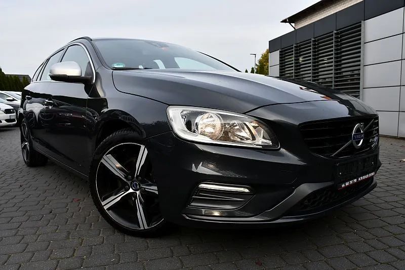 Volvo V60 R-Design! Navi! LED! Alu! Pdc! Alcantara! Chrom! Serwis ASO!Gwarancja!