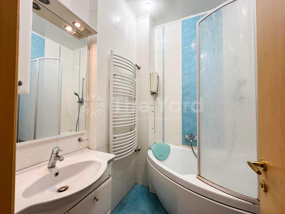 Продаж 1-к квартири 53 кв.м Підвисоцького 6-В, метро Звіринецька