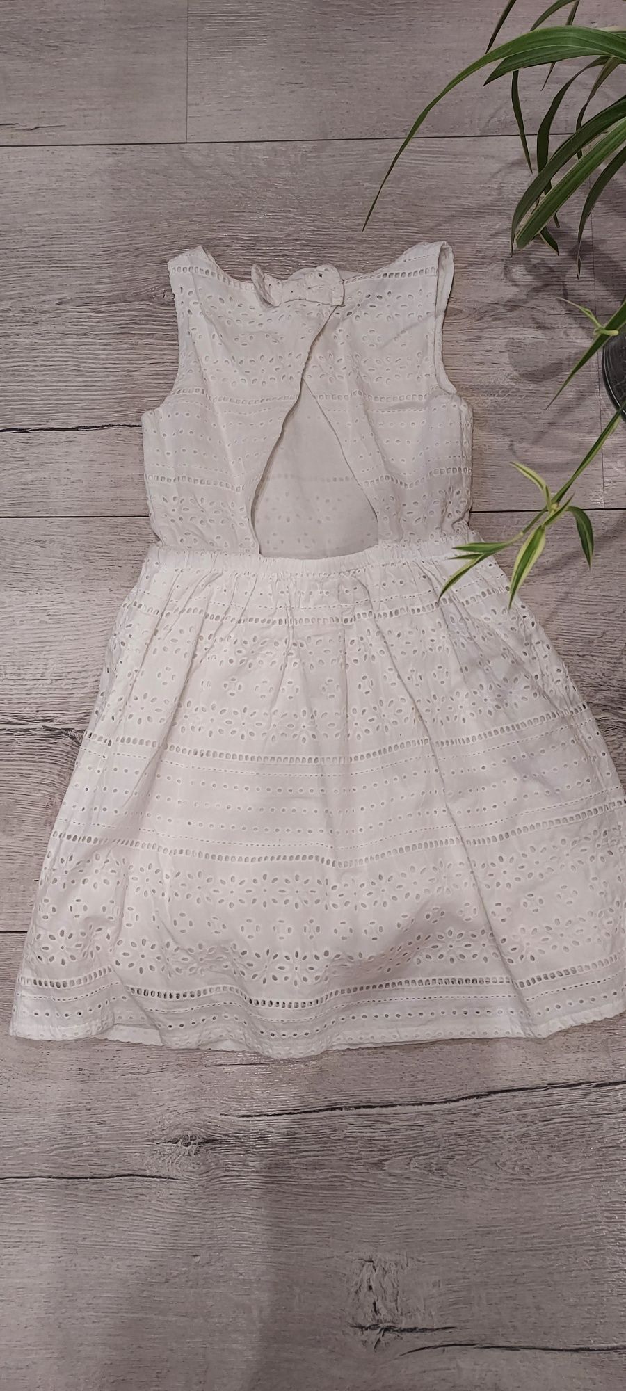 Biała sukienka h&m rozmiar 122