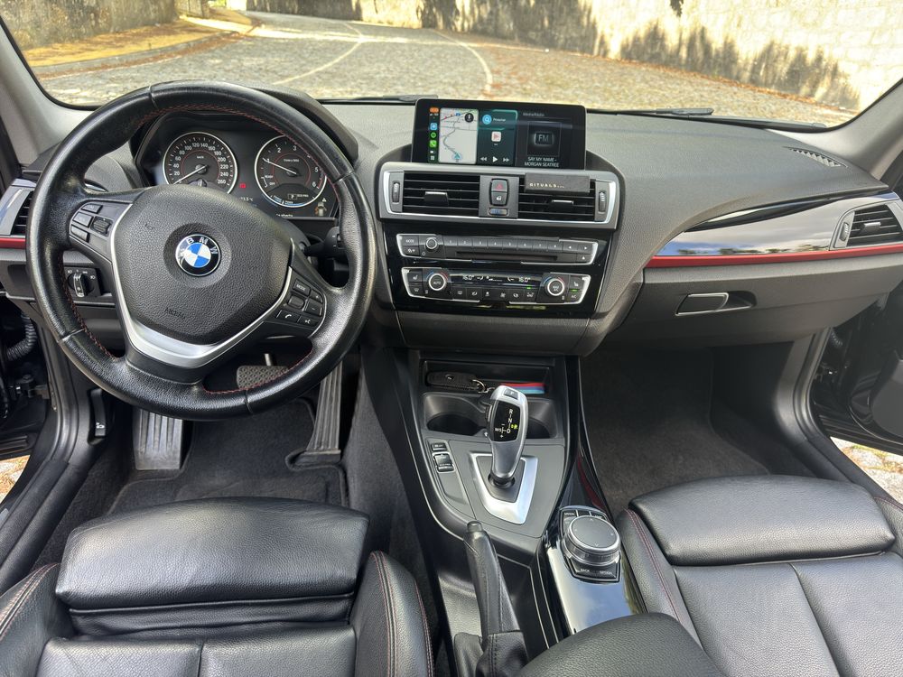 Bmw 116d sport line automático com Pack M