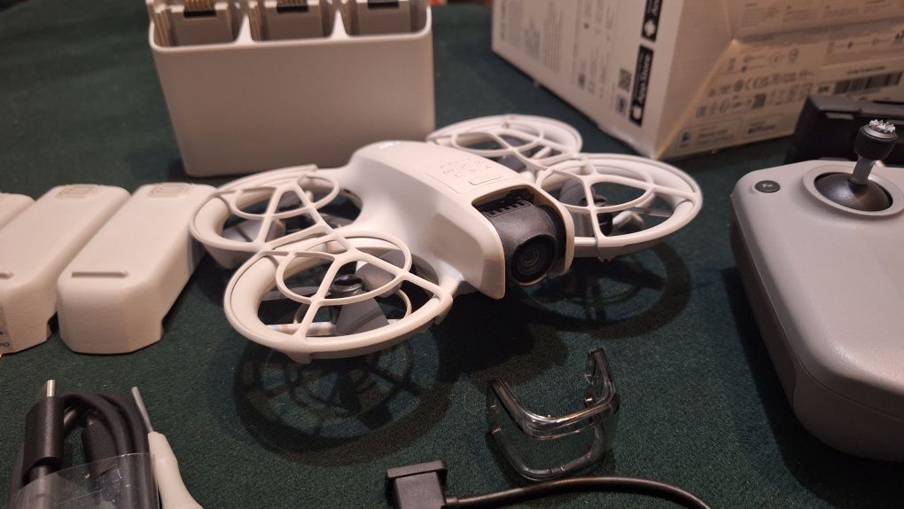 Dron dji neo fly more combo