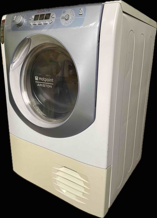 Сушильна машинка для одягу Ariston Hotpoint