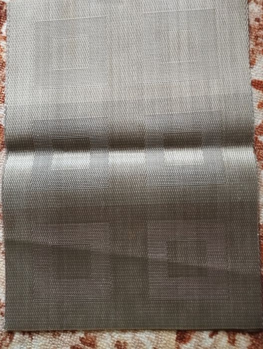 4салфетки на стол розмер ширина 45см на 32см цена за одну 40гр пишите