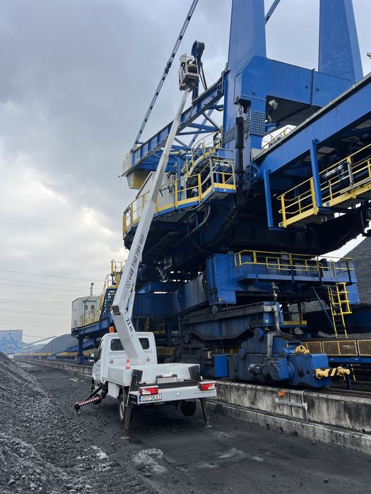 Wynajem podnośnik koszowy zwyżka przyłącza elektryczne Opoke i okolice