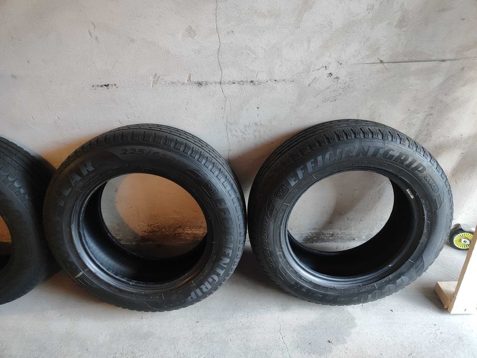 Sprzedam opony całoroczne Goodyear 225/65 r17