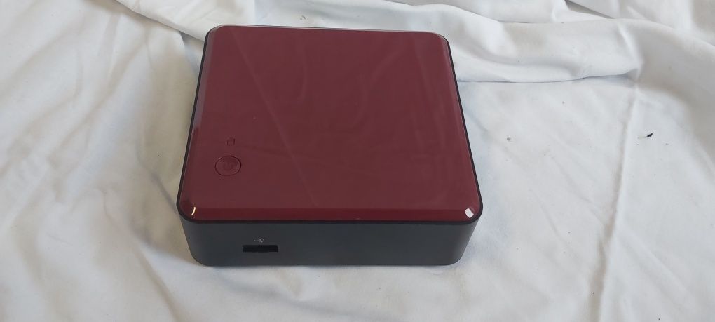 Komputer Intel NUC i3-3217U HD4000 HDMI Thunderbolt 3x USB 2.0 2x mPci