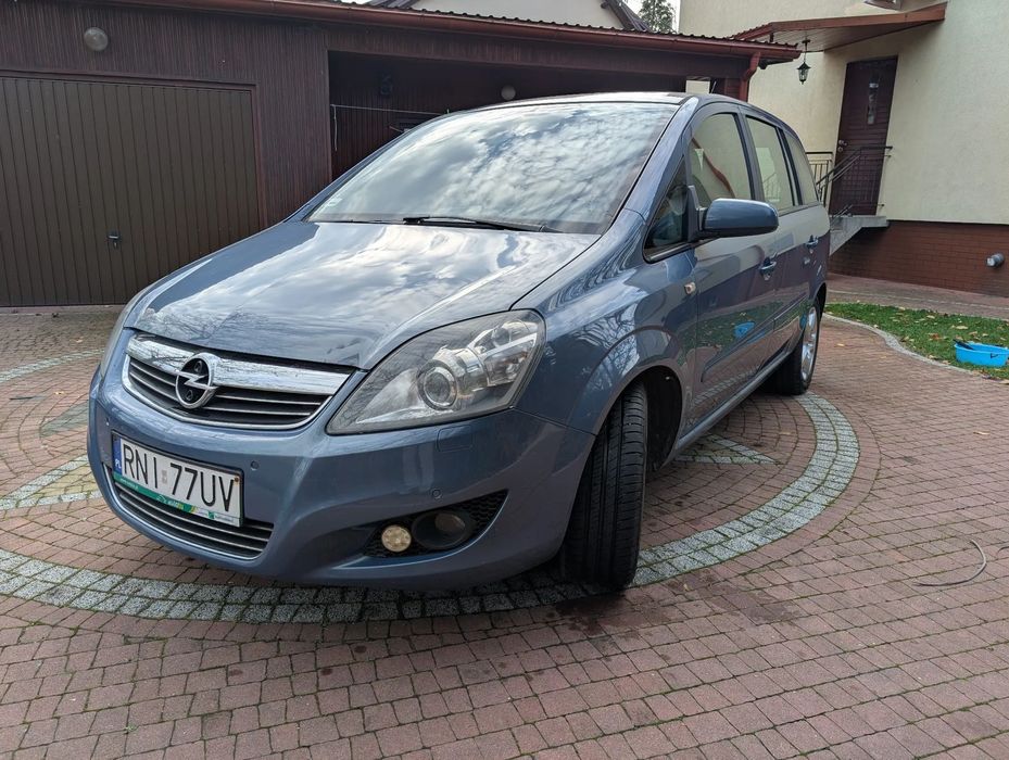 Opel Zafira Opel Zafira B (2005 - 2014) 1.6 benzyna + LPG | 7-osobowa | 241 000 km
