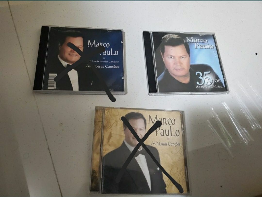 CDs Marco Paulo, Pavarotti, Daniela Mercury, Fafá Belém, Frank Sinatra