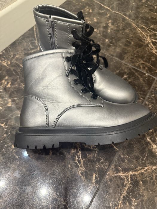 Чоботи на дівчинку Reserved