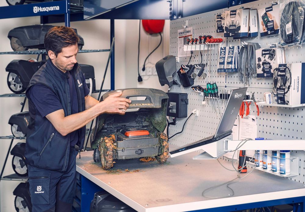 Serwis zimowy dla kosiarek automatycznych Husqvarna Stiga, Cedrus