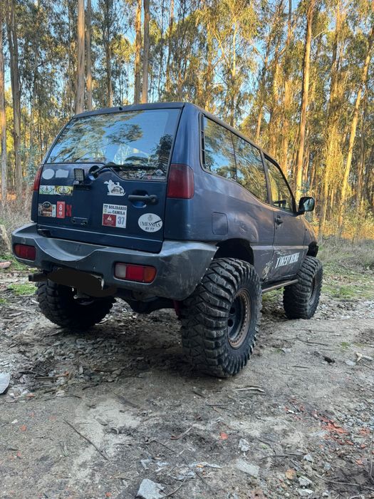 Jipe Nissan terrano 2.7 TD - todo terreno / TT / 4x4