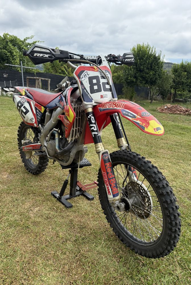 Honda CRF250R  ano “2007” Preço negociável.