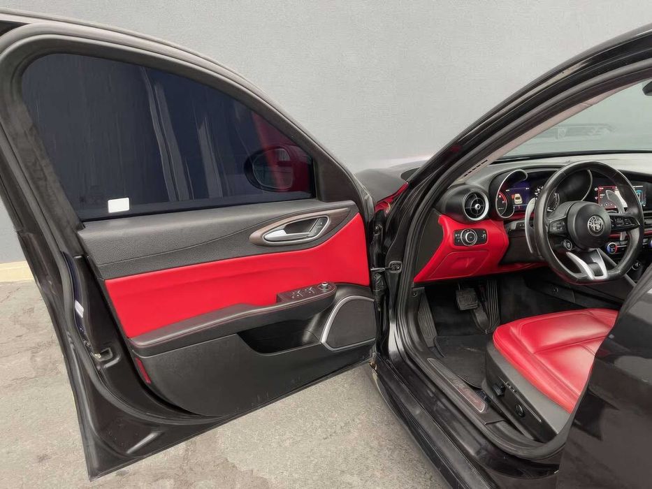 Alfa Romeo Giulia Ti      2020