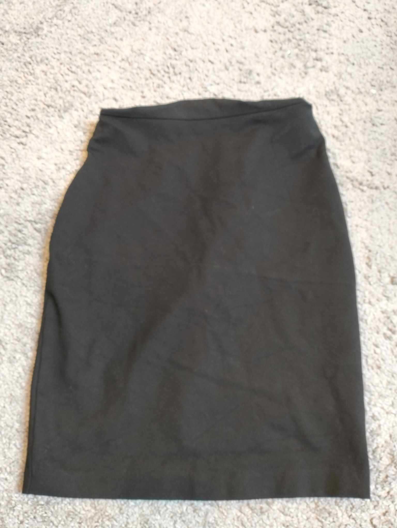 Spódnica czarna Reserved S