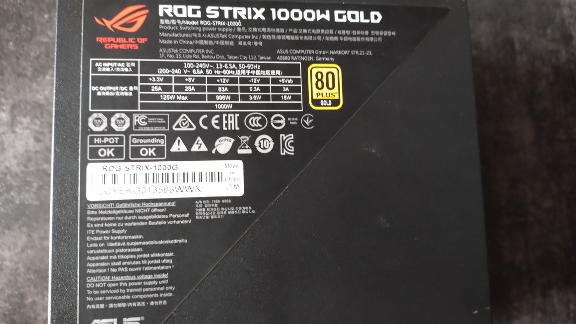 Zasilacz Asus strix 1000w gold