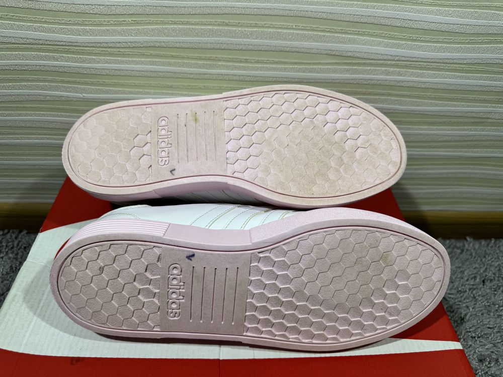 Кроссовки Adidas Court Bold 39 Розмір 24.5 см Original