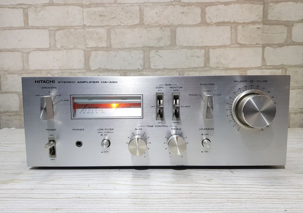 Стерео підсилювач/усилитель  Hitachi HA-330 2x70Вт б/у з Німеччини