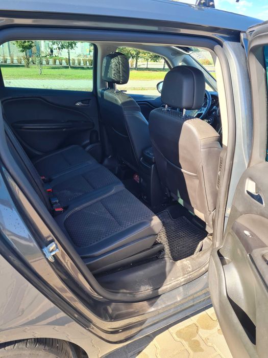 Opel Zafira Opel Zafira 1.6 CDTI ecoFLEX 2016, 7-miejsc, dach panoram