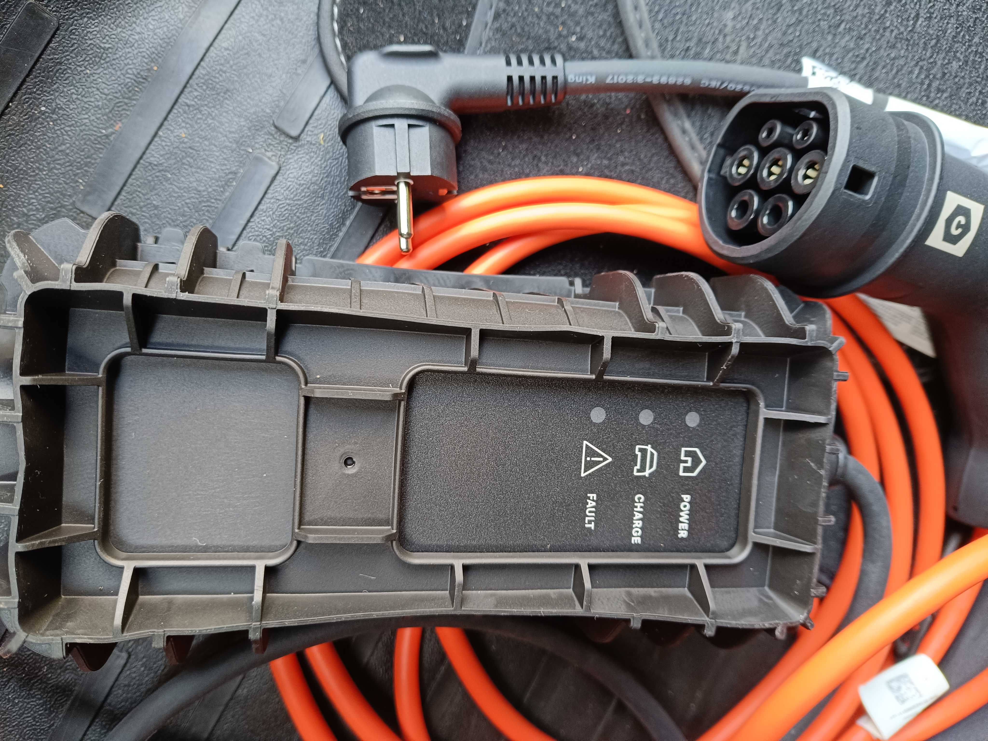 Cabos carregamento viaturas ELÉTRICAS/ PLUGIN, novos e de origem PSA.