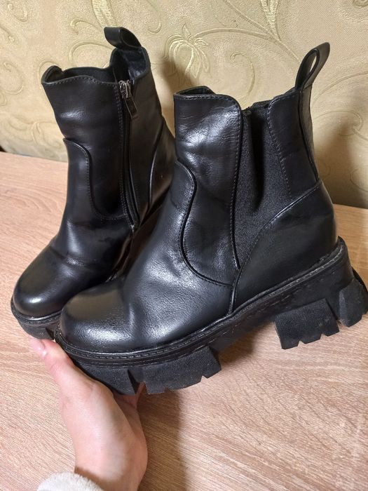 Ботинки зимні 37 розмір