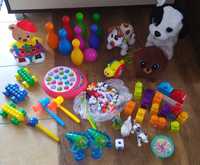 Zabawki dla dzieci: dużo elementów