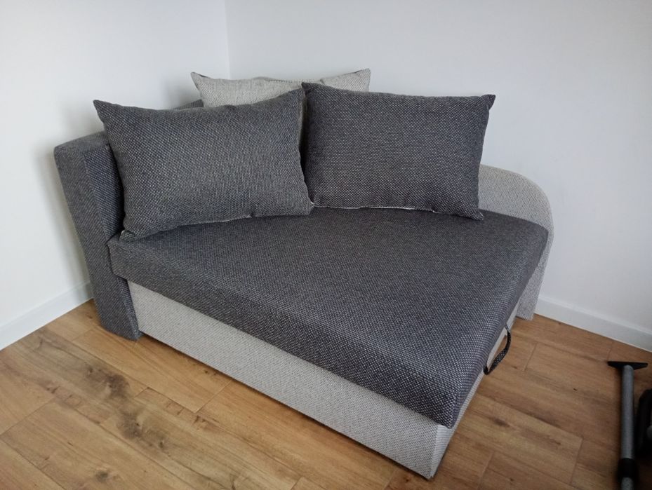 Sofa jednoosobowa z pojemnikiem na pościel