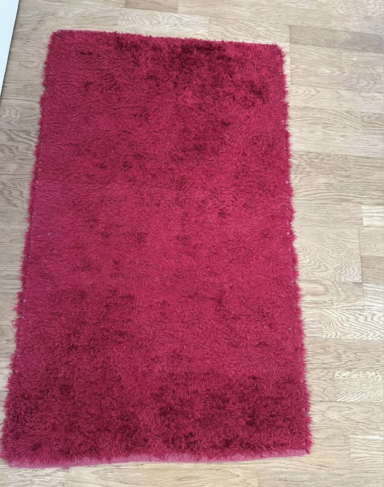 Três carpetes + tapetes de quarto