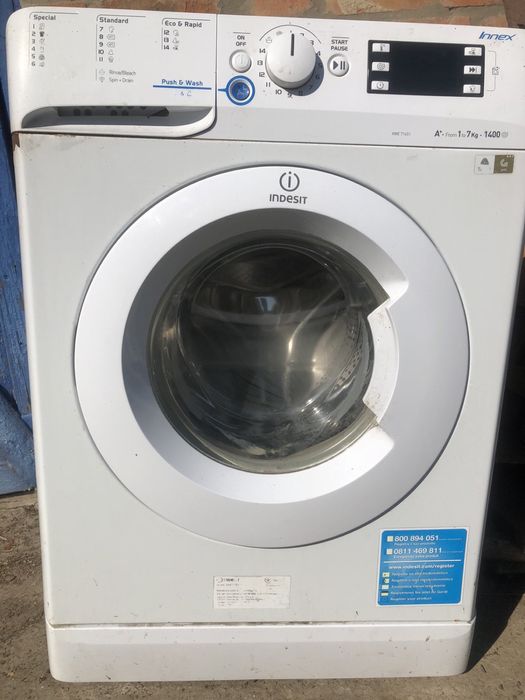 Продам пральну машину Indesit Innex