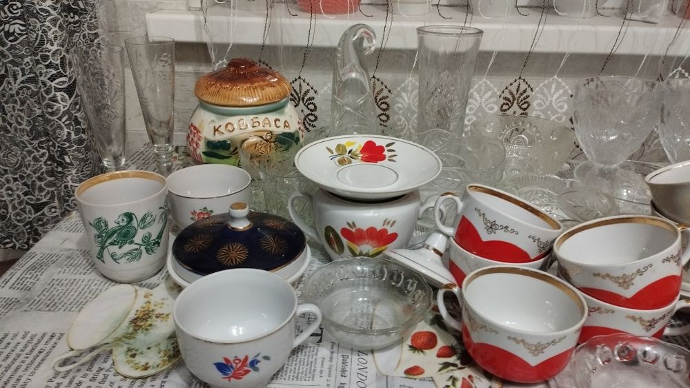 Посуда советская.Фарфор.Сервизы.Хрусталь.Вазы.Чашки