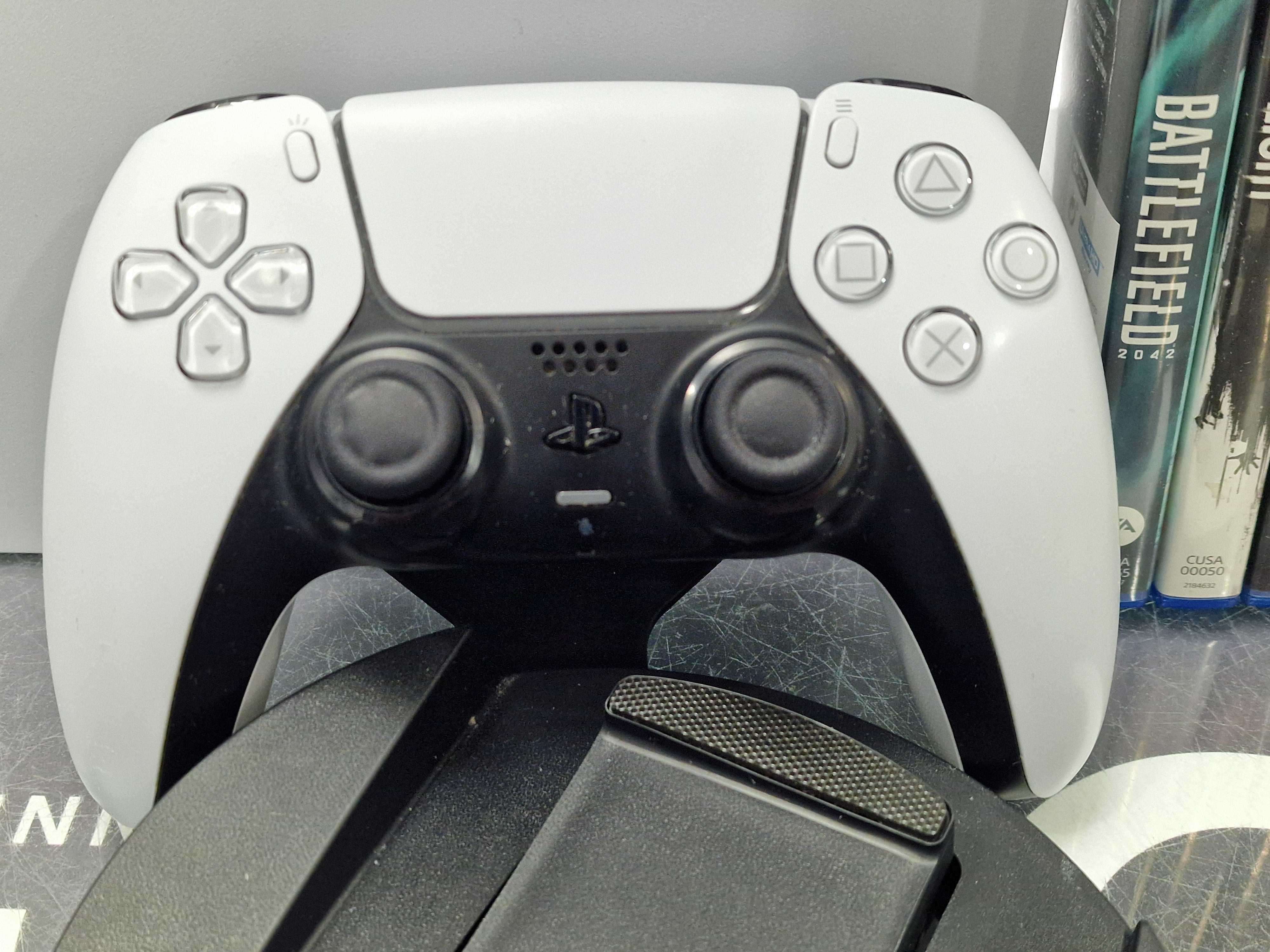Playstation 5 wersja z napędem 825GB/ +pad/ +5 gier/ Grade A/ PS5/ GW6
