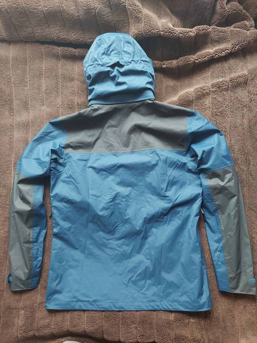 Куртка вітровка фірми Jack Wolfskin jasper Texapore оригінал 

Розмір