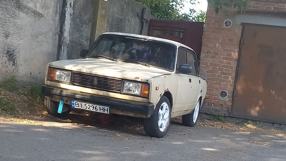 Продам ваз 2105 на ремню 1.3