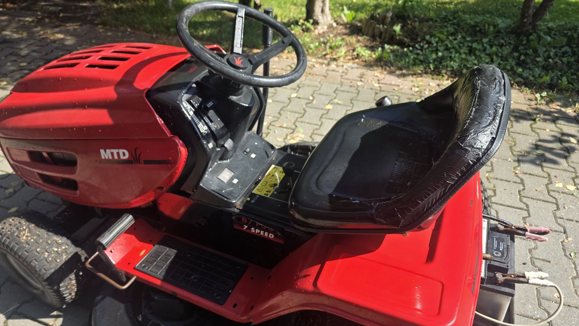 traktorek MTD kosiarka 15,5KM silnik briggs&stratton  2 noże=107cm
