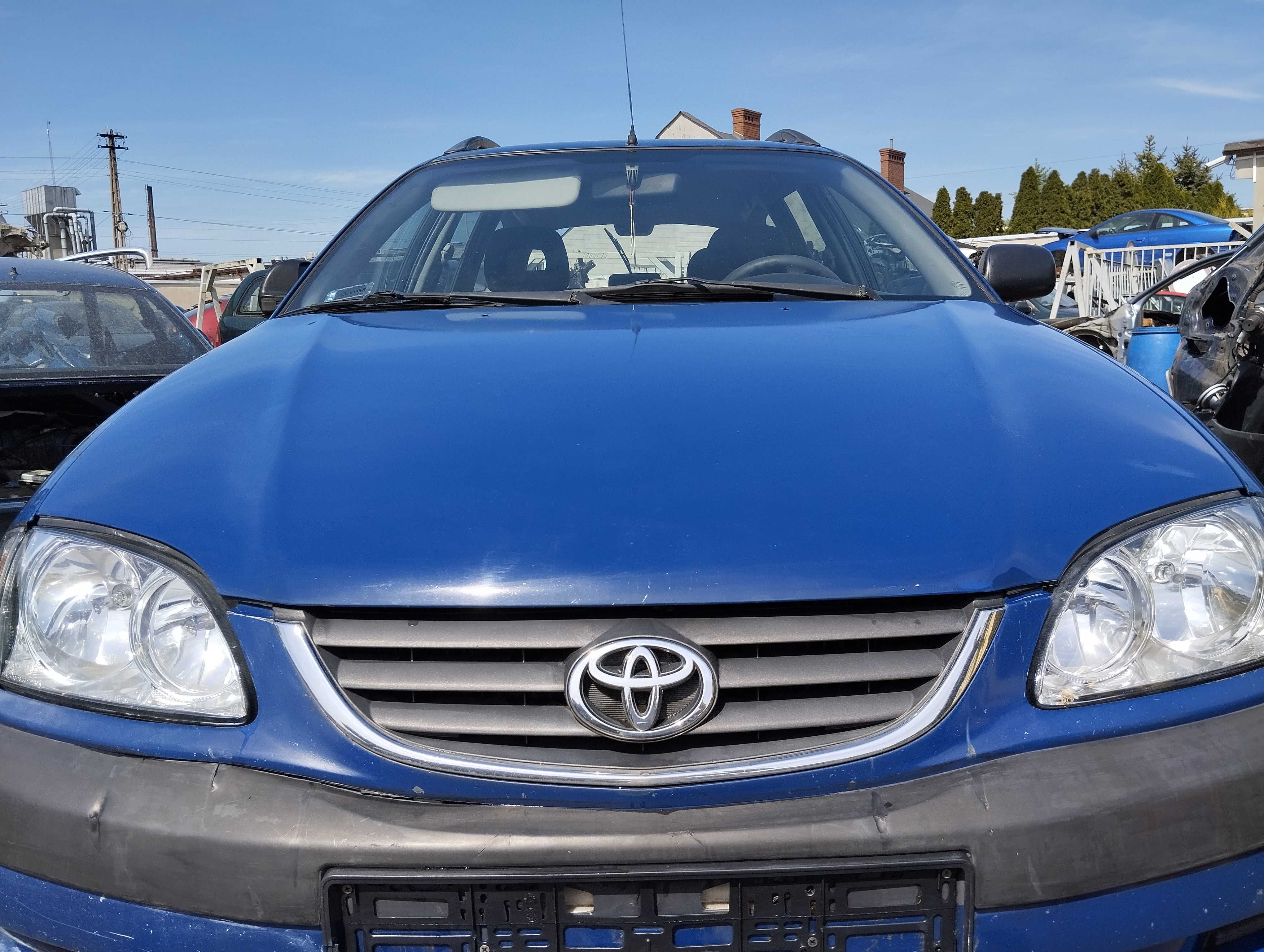 Toyota Avensis T22 2.0D4D kombi 2002r.Atrapa.