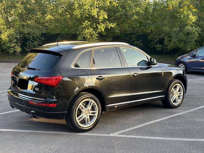 Audi Q5 2015 2.0 бензин Quattro
