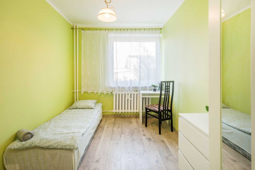 Wynajmę nieduży pokój w Gdańsku przy ul. Abrahama obok UG OD zaraz!