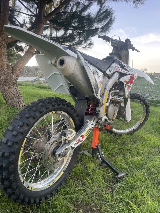 Suzuki rmz 250