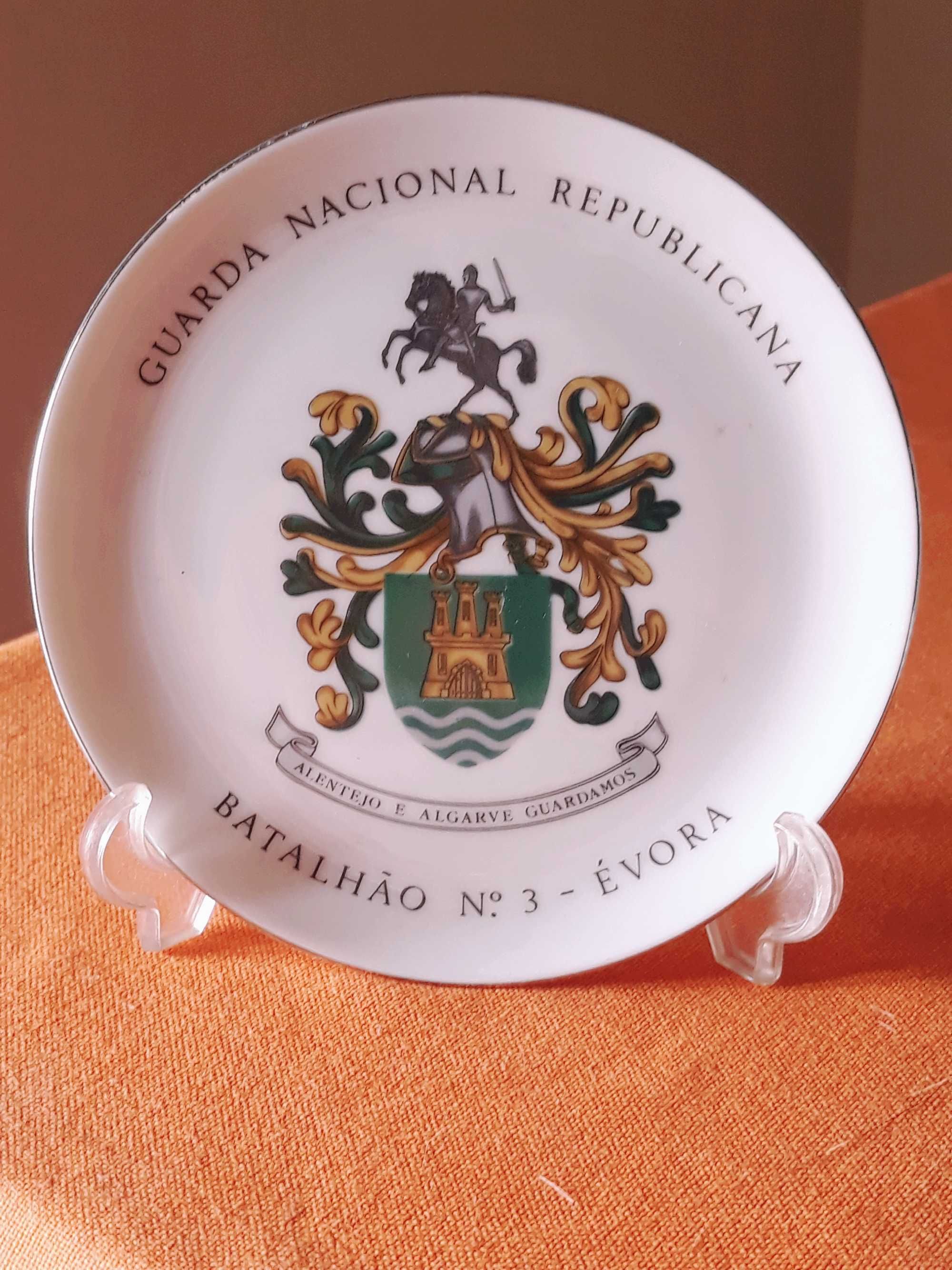 Pratos porcelana G.N.R