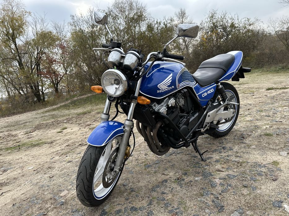 Продам Honda CB400